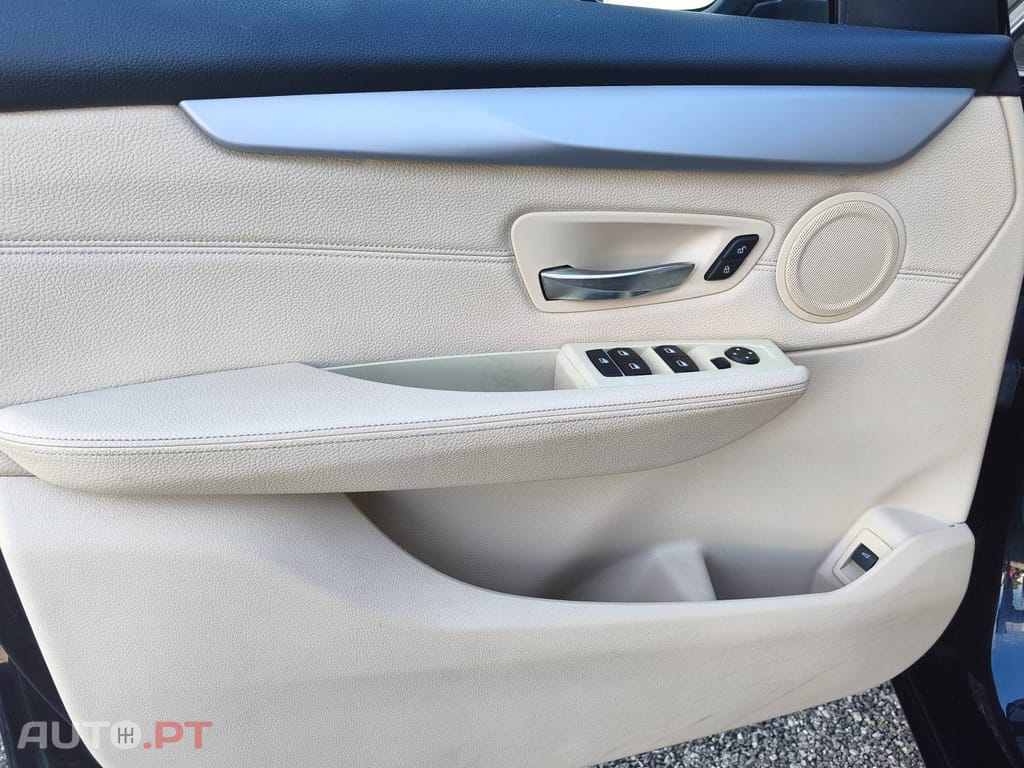 BMW 216 d 7L Line Luxury
