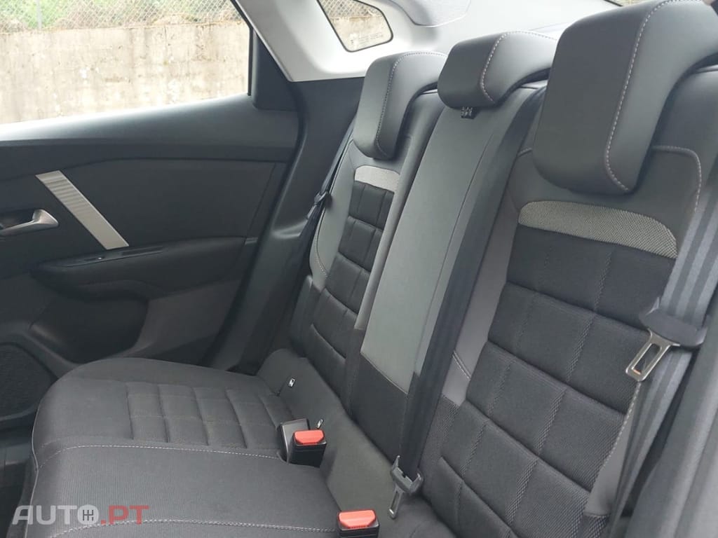 Citroen e-C4 X 54 kWh Autonomia Alargada Plus