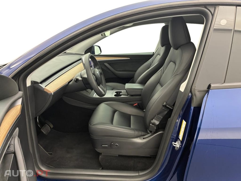Tesla Model Y Long Range Dual Motor AWD