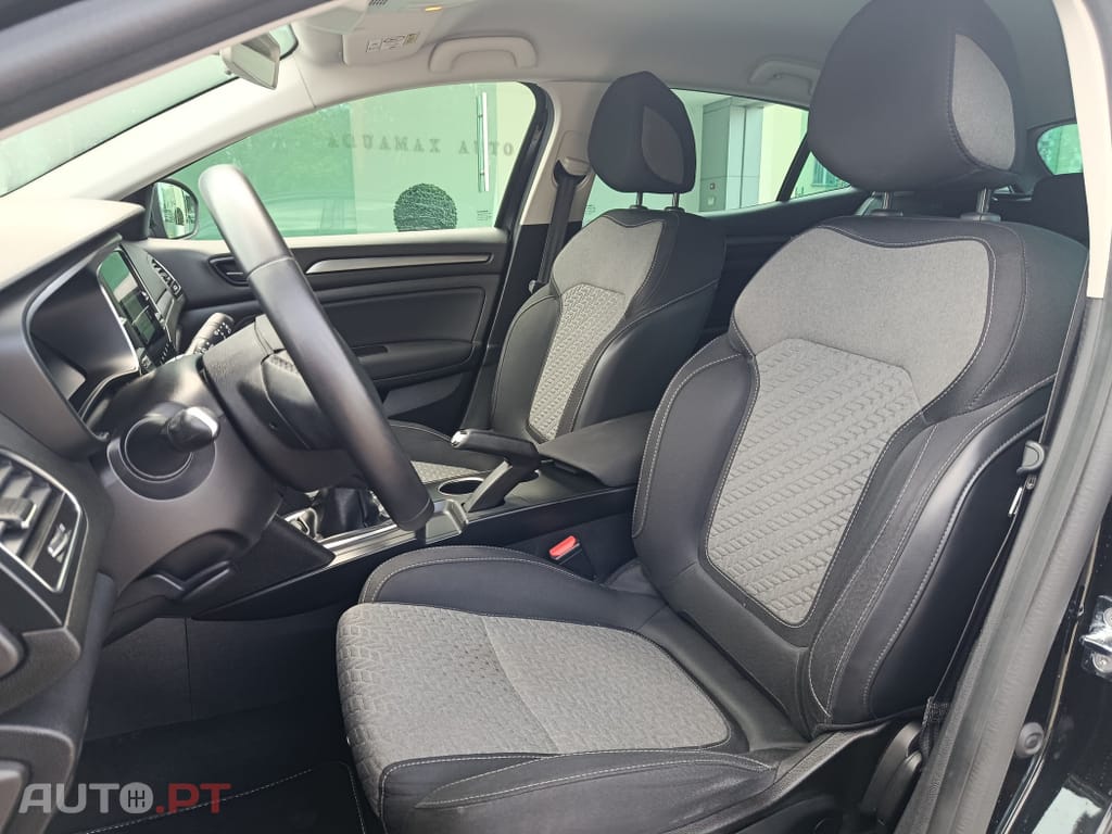 Renault Mégane 1.5 Blue dCi Limited C/PM+Pneu