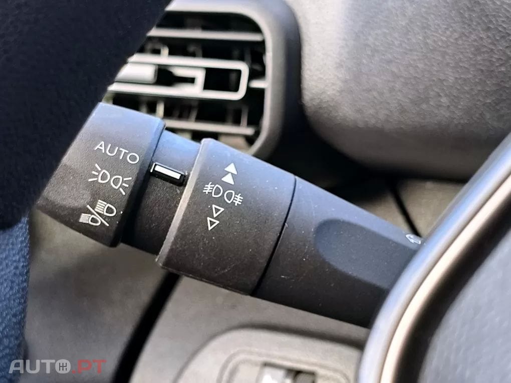 Peugeot Partner 1.2 PRO 110 CV L1H1 -