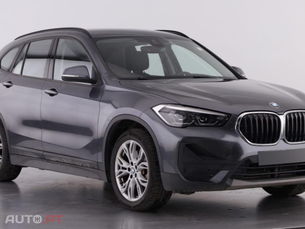 BMW X1 25 e xDrive — fotografia 2