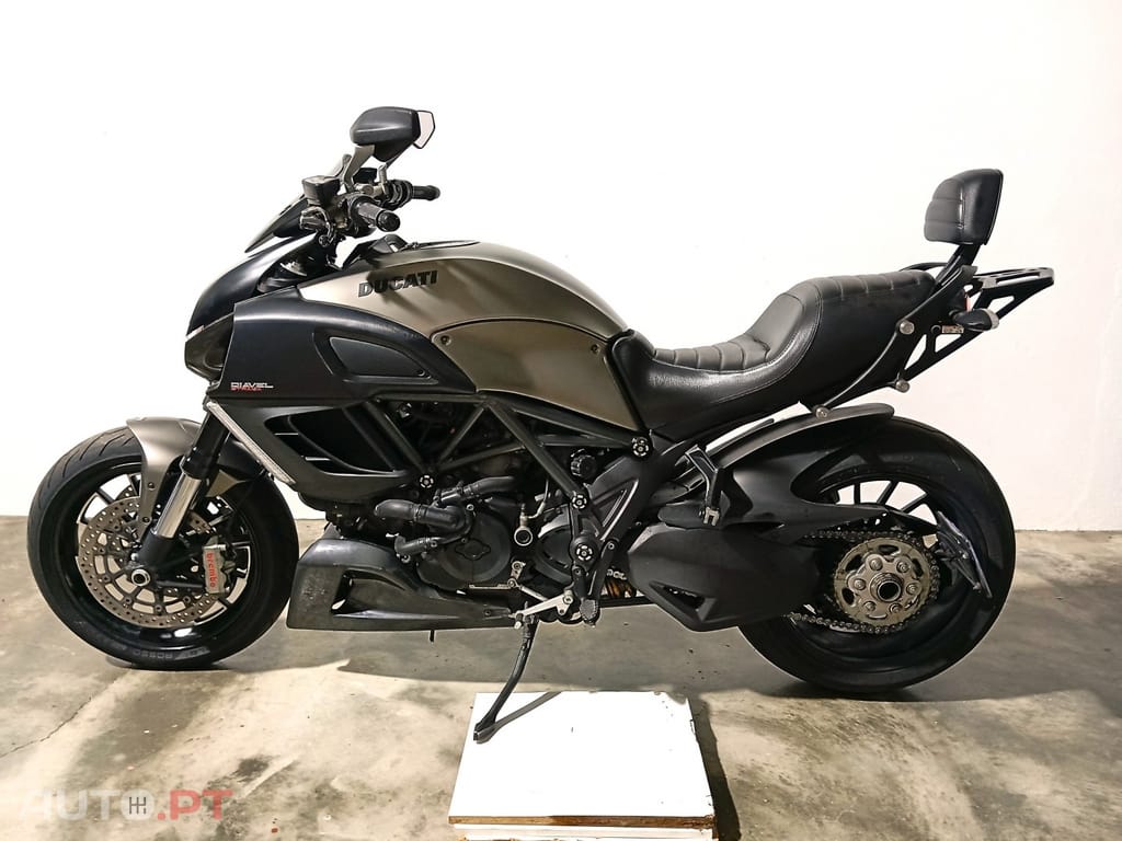 Ducati Diavel 1200 STRADA ABS