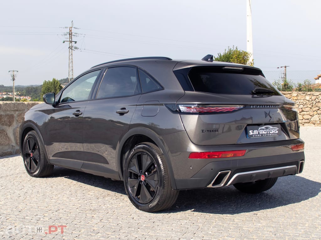 DS DS7 Crossback E-Tense Performance Line EAT8