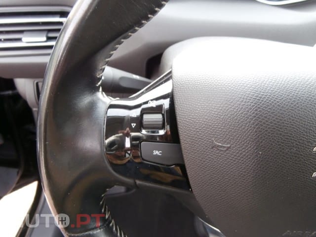 Peugeot 308 BlueHDi 130 Black Edition