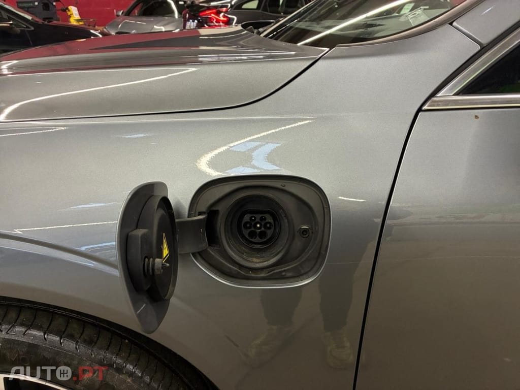 Volvo XC60 2.0 T8 PHEV Inscription AWD