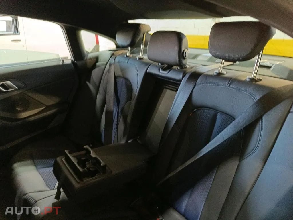 BMW 216 d Advantage