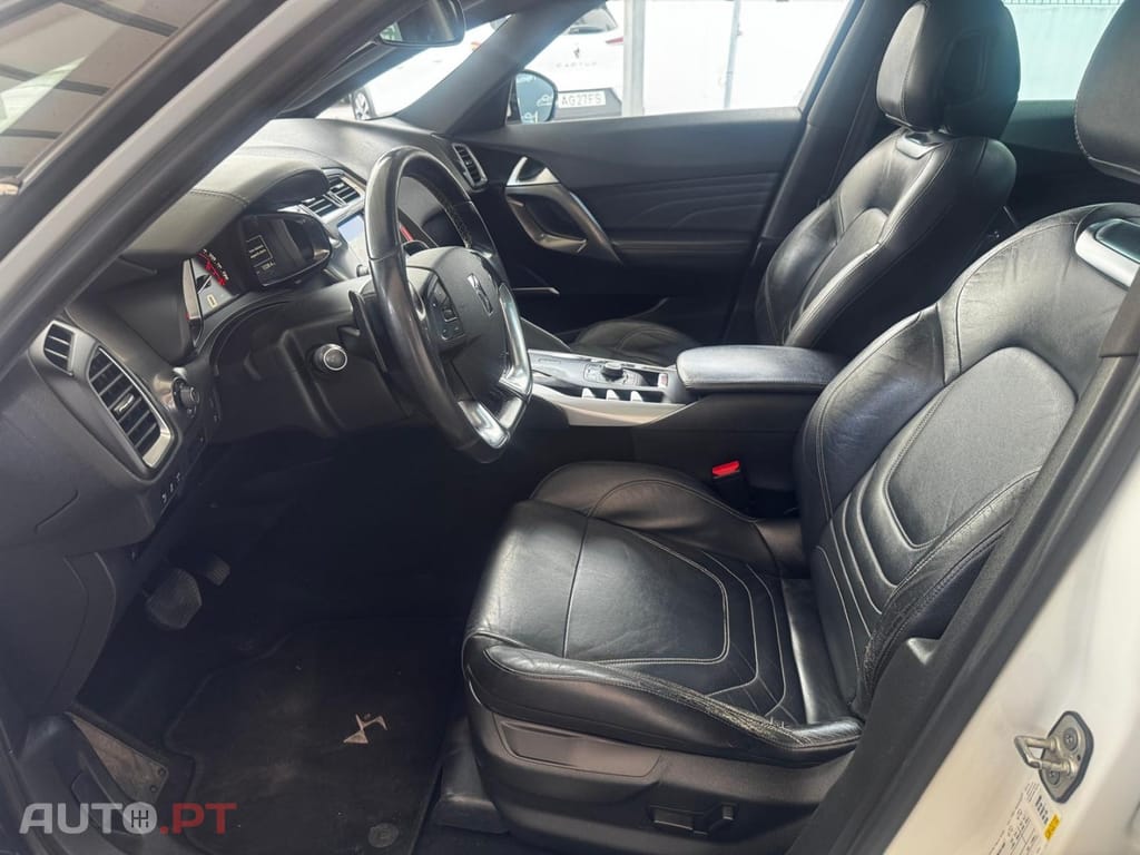 Citroen DS5 2.0 HDi Hybrid4 So Chic CMP6