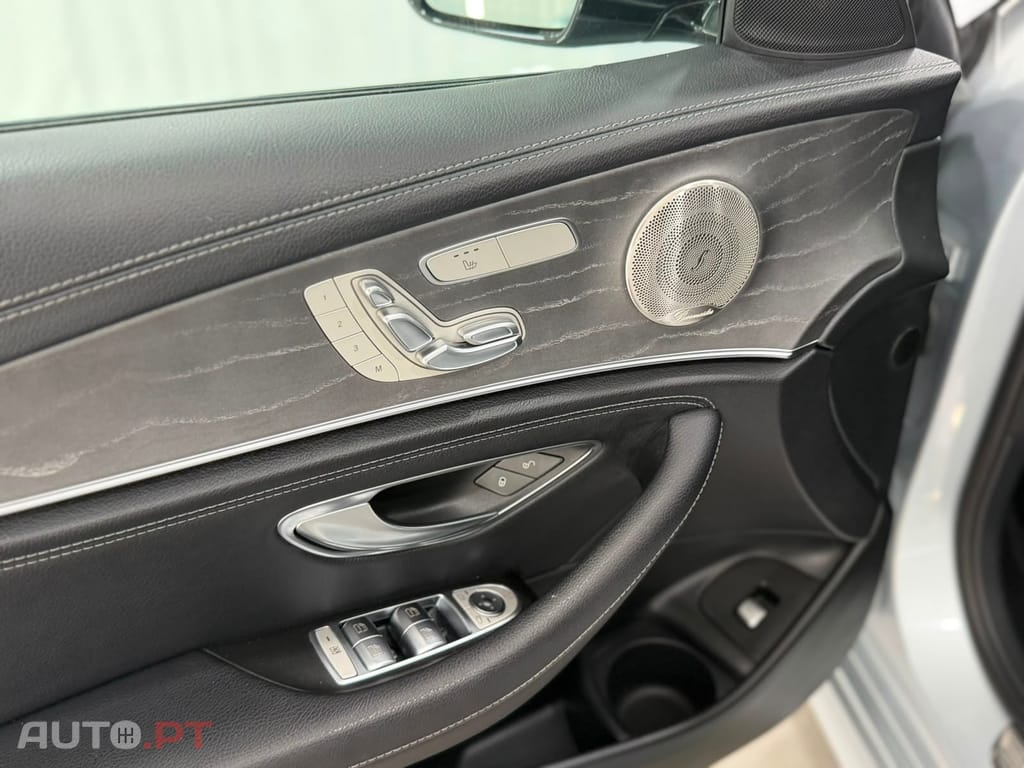 Mercedes-Benz E 300 de AMG Line