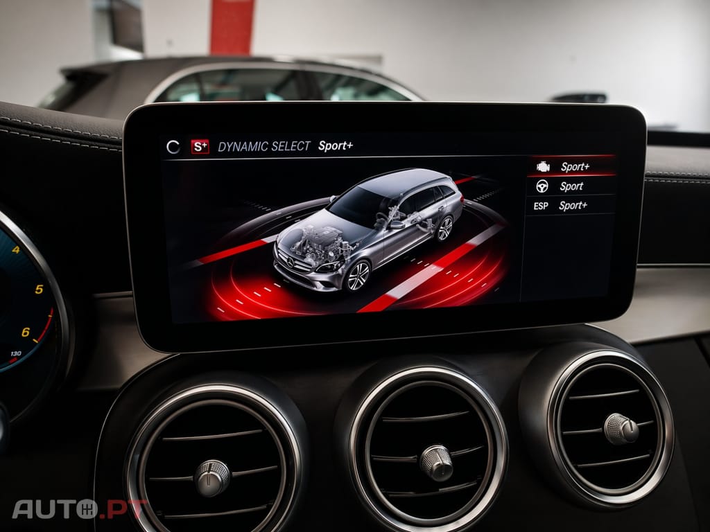 Mercedes-Benz C 220 d Station 9G-TRONIC Night Edition — fotografia 15