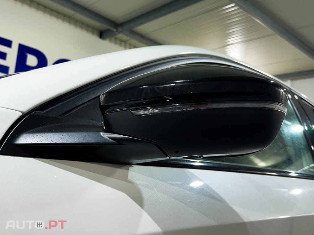 Peugeot E-208 50 kWh GT Pack