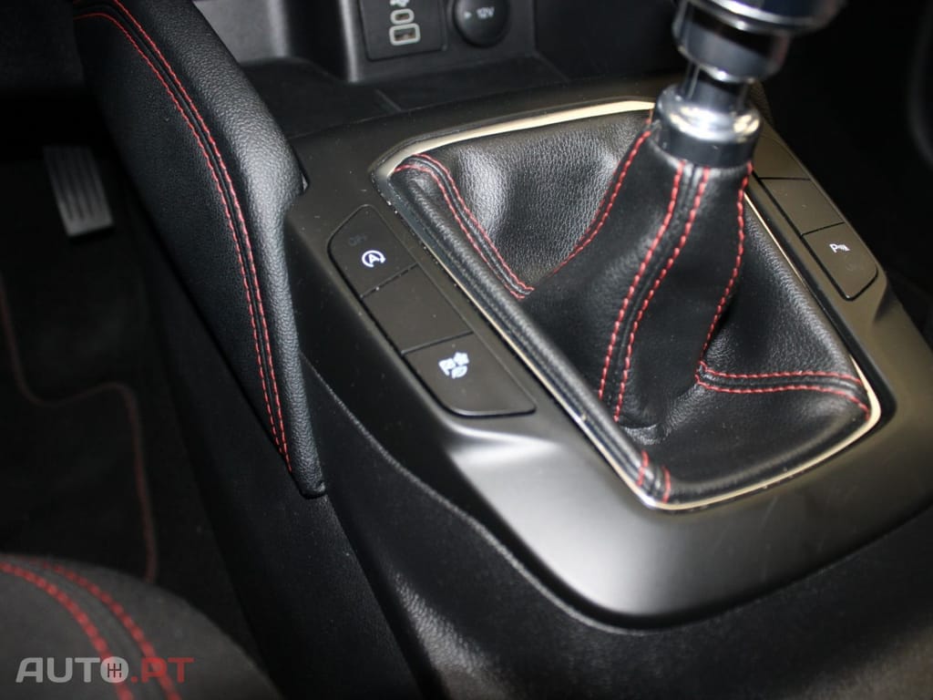 Ford Kuga 1.5 ECOBOOST ST LINE