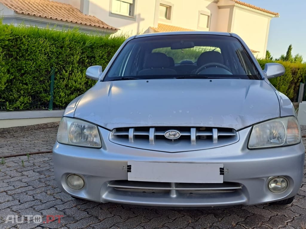 Hyundai Accent 1.3 GLS Plus