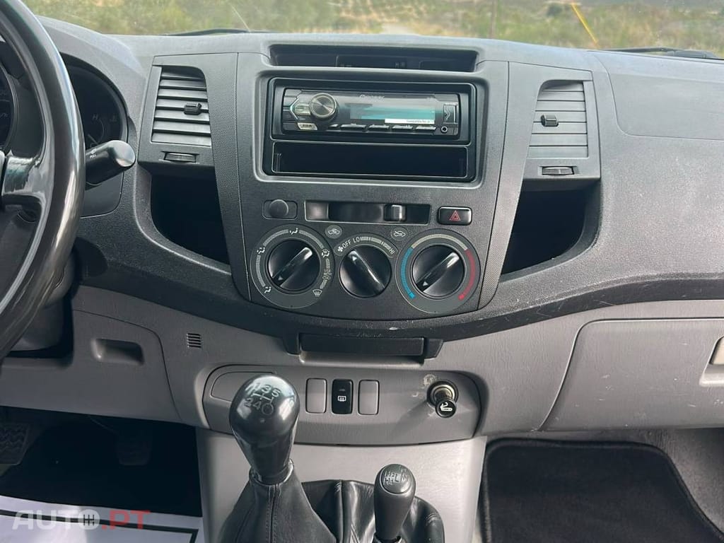 Toyota Hilux 2.5 D-4D 4WD CE