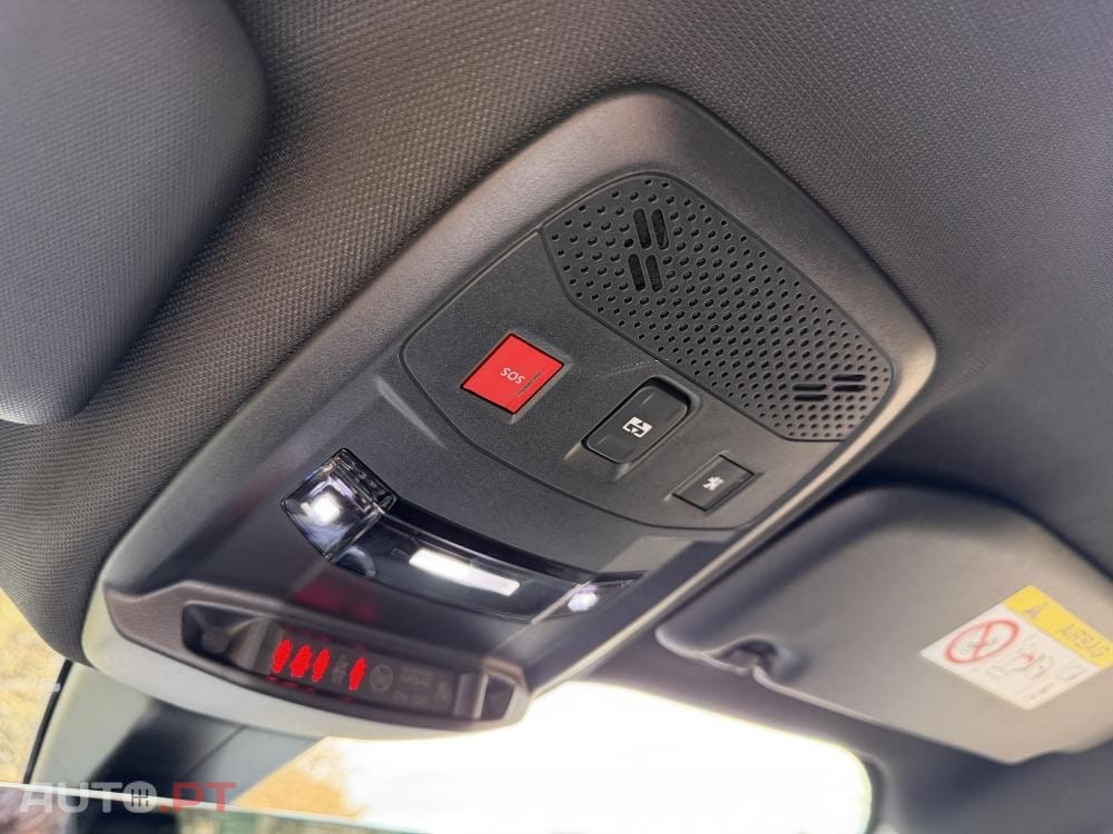 Peugeot E-2008 50 kWh GT Pack