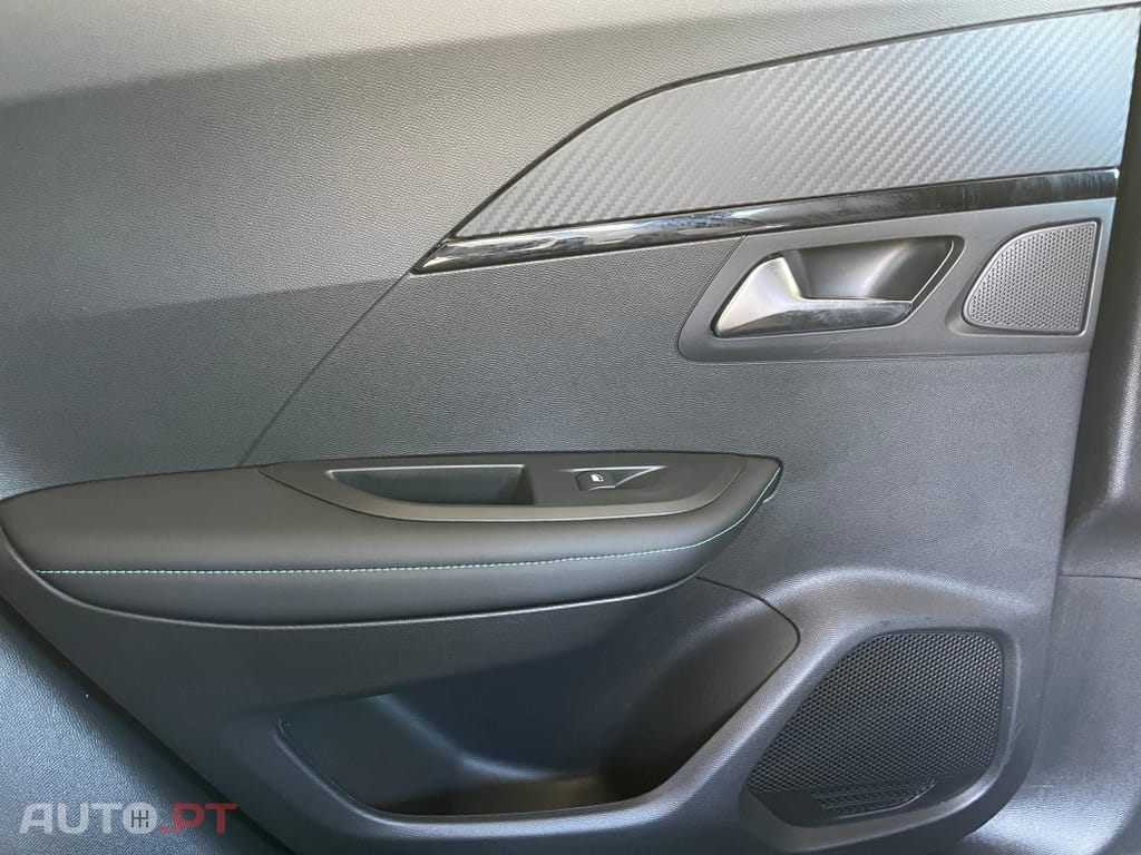 Peugeot 2008 1.2 PureTech Allure Pack EAT8