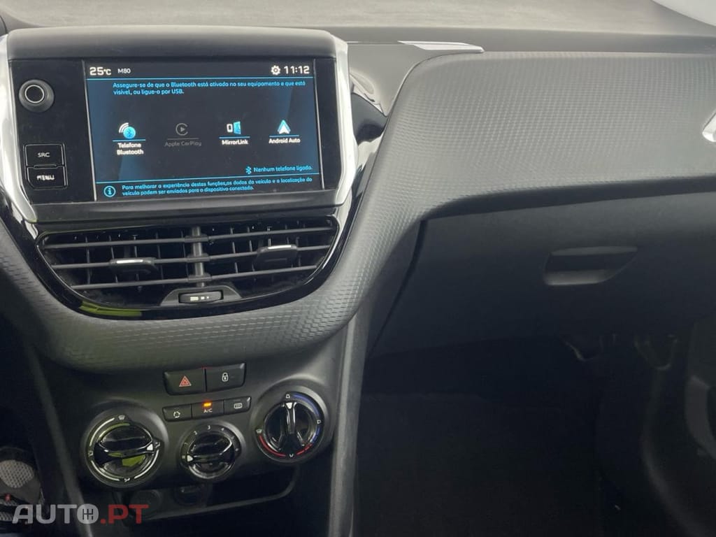 Peugeot 2008 1.5 BlueHDi Signature