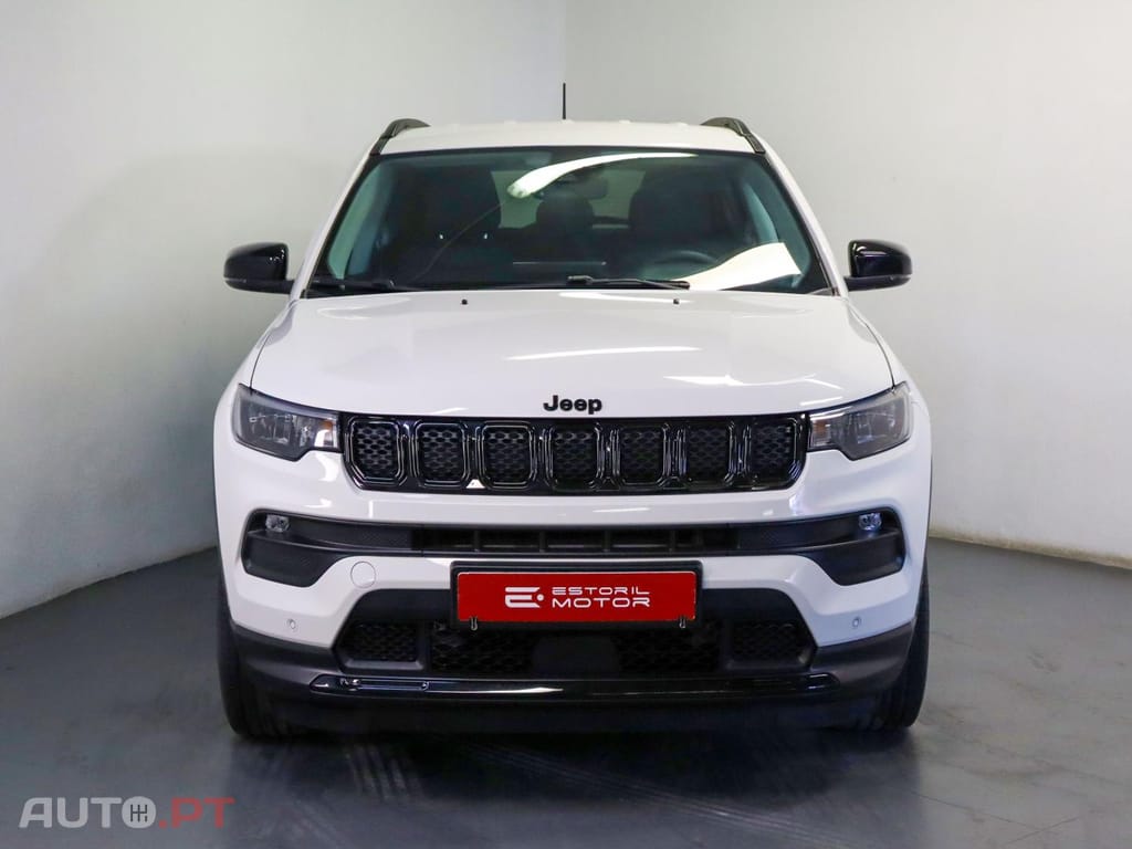 Jeep Compass 1.3 T Night Eagle