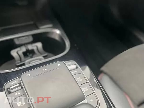 Mercedes-Benz A 200 d AMG Line Aut. — fotografia 5