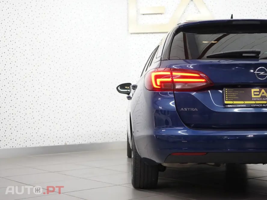 Opel Astra Sports Tourer 1.2 T Edition