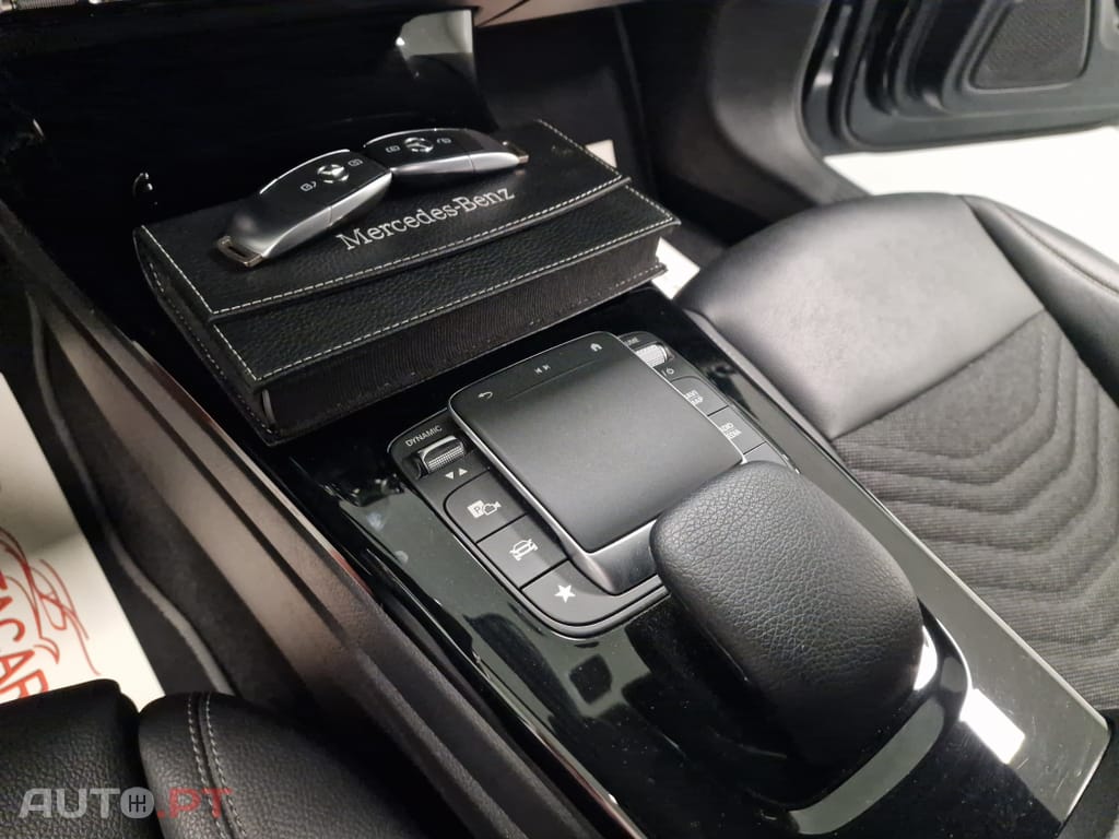 Mercedes-Benz A 250 E STYLE PLUS Hibrido Plug-In