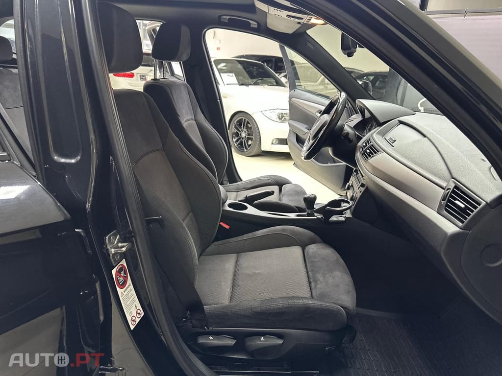BMW X1 18 d sDrive Pack M