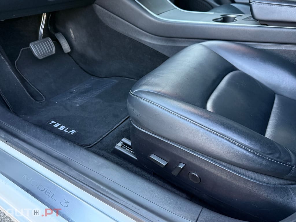 Tesla Model 3 Long Range AWD Dual Motor