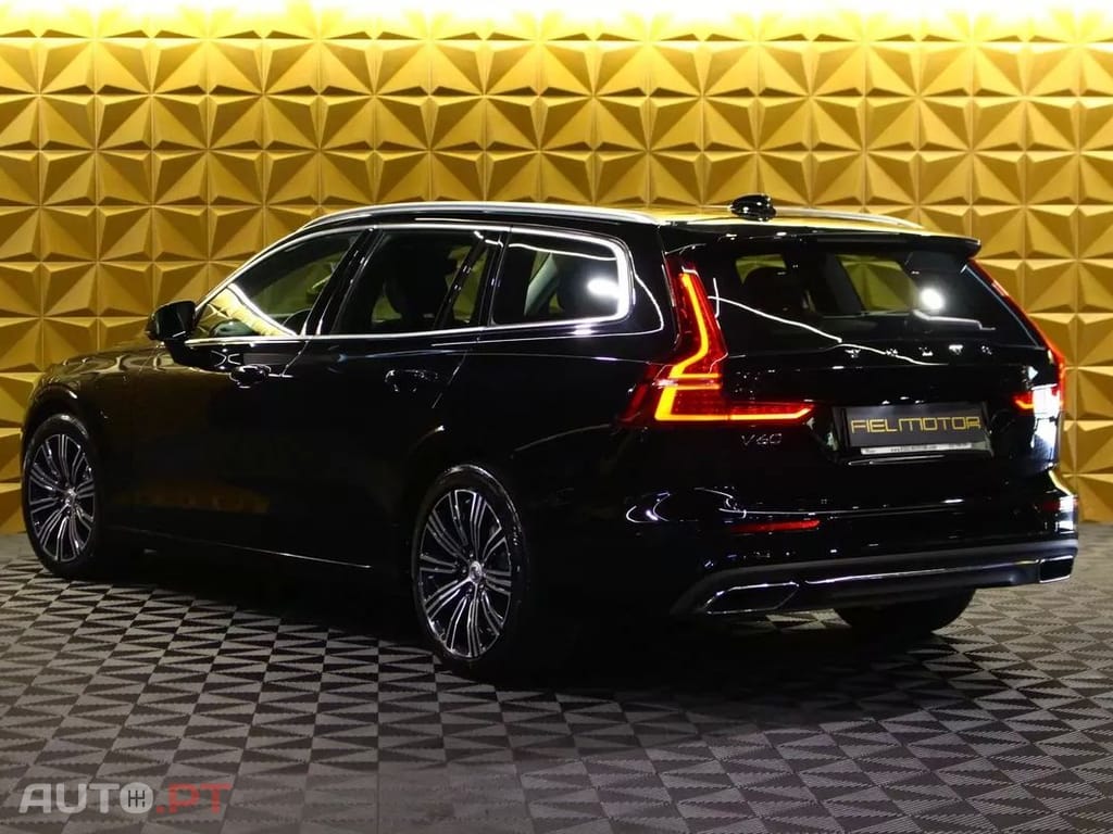 Volvo V60 2.0 T6 AWD TE Inscription — fotografia 11