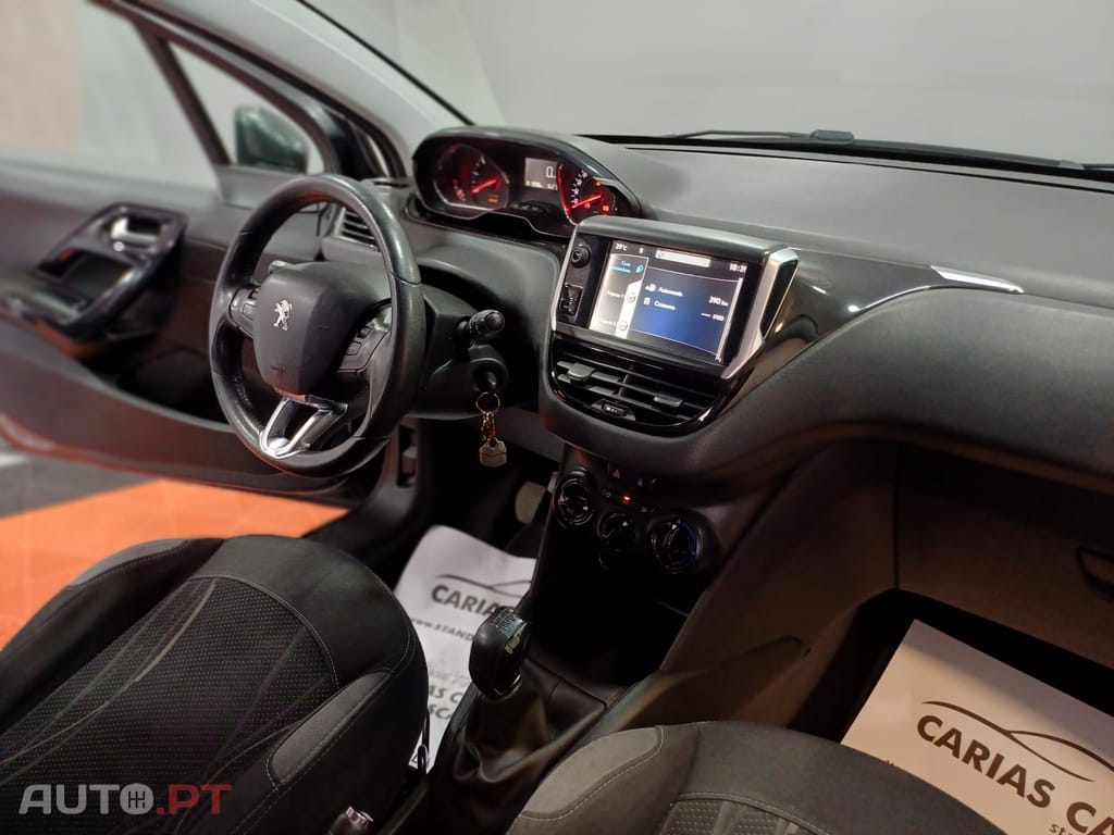 Peugeot 208 1.4 HDi Active