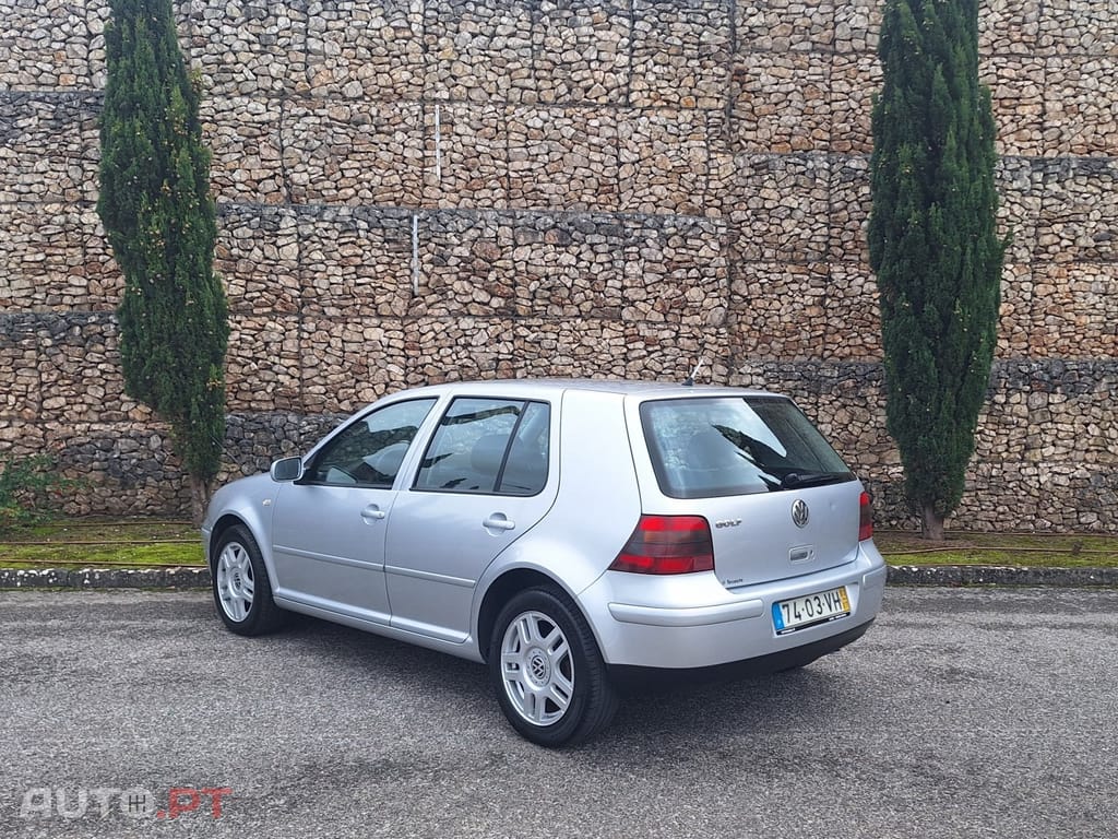 Volkswagen Golf 1.4i Confortline JE+AC