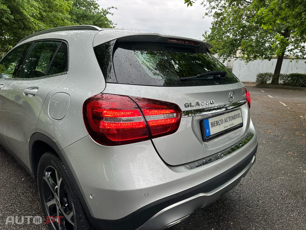 Mercedes-Benz GLA 220 4Matic 8G-DCT Special Edition