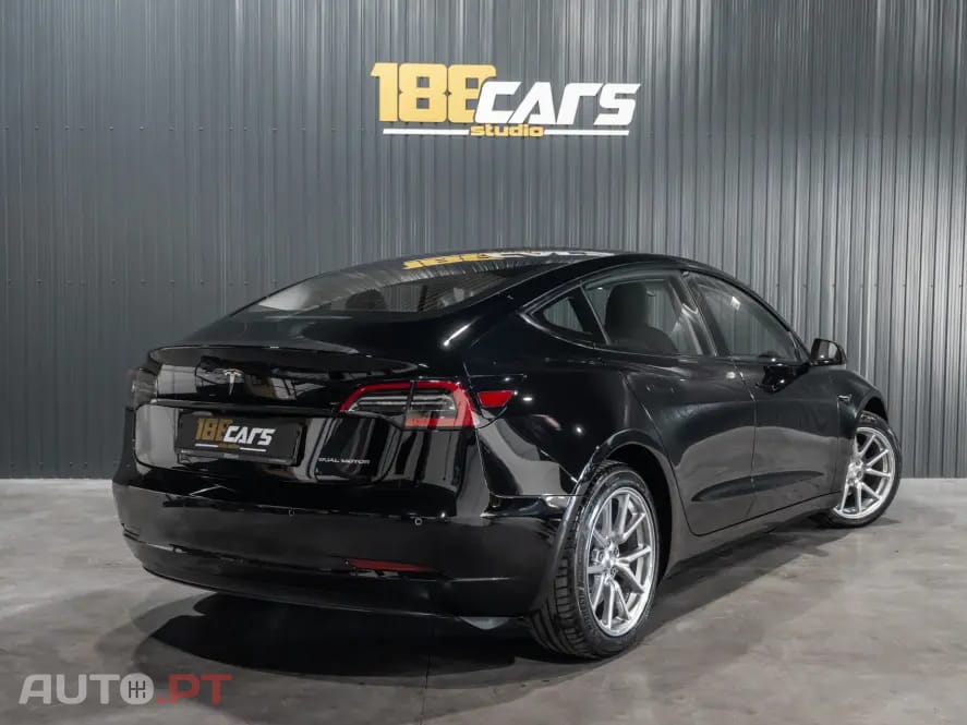 Tesla Model 3 Long-Range Dual Motor AWD