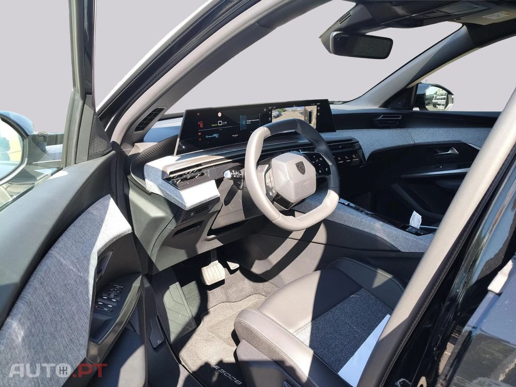 Peugeot E-5008 73 kWh Allure  I.V.A DEDUTÍVEL