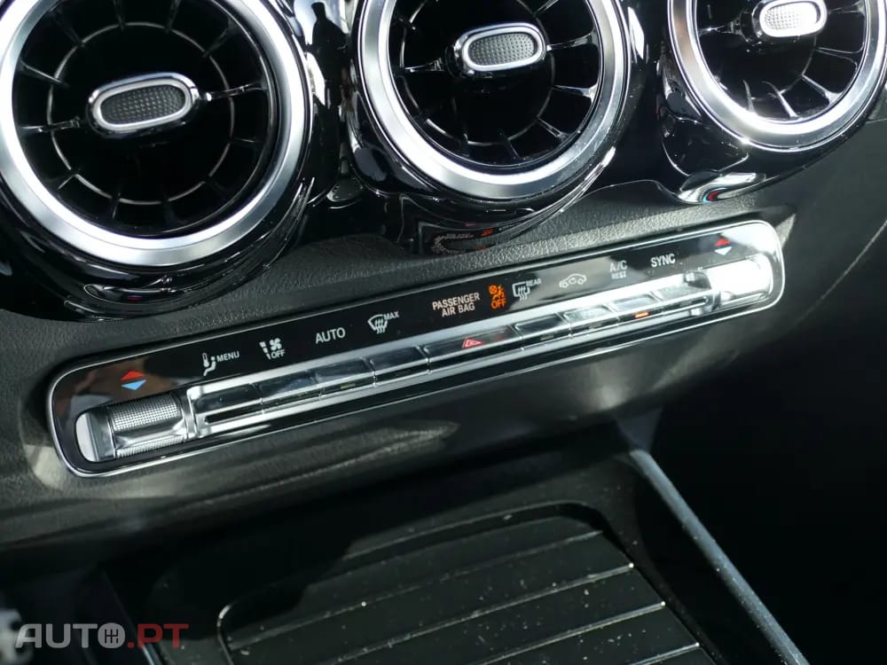 Mercedes-Benz GLB 180 d AMG Line