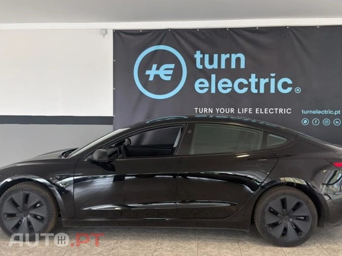 Tesla Model 3 Standard Range Plus RWD