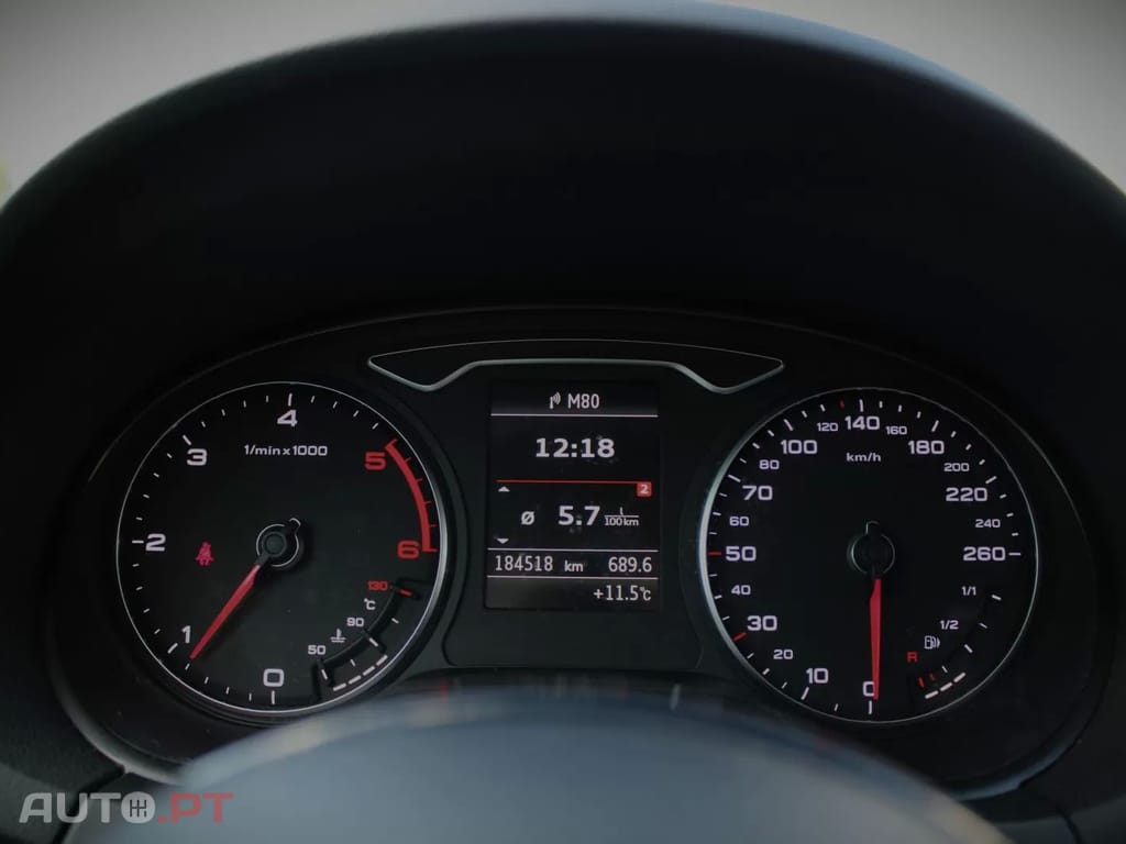 Audi A3 1.6 TDI Business Line Attraction Ultra