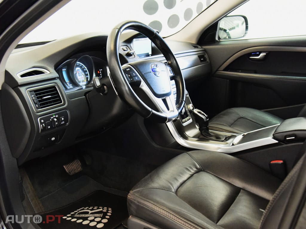 Volvo XC70 2.0 D4 Momentum Geartronic