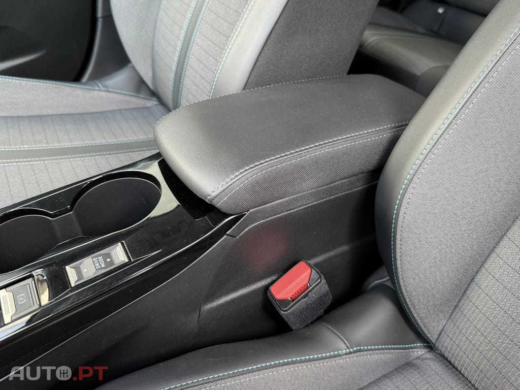 Peugeot E-208 50 kWh Active Pack