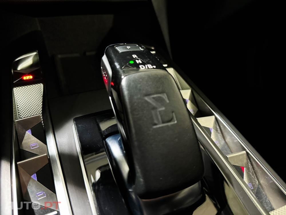 DS DS3 Crossback E-Tense Performance Line