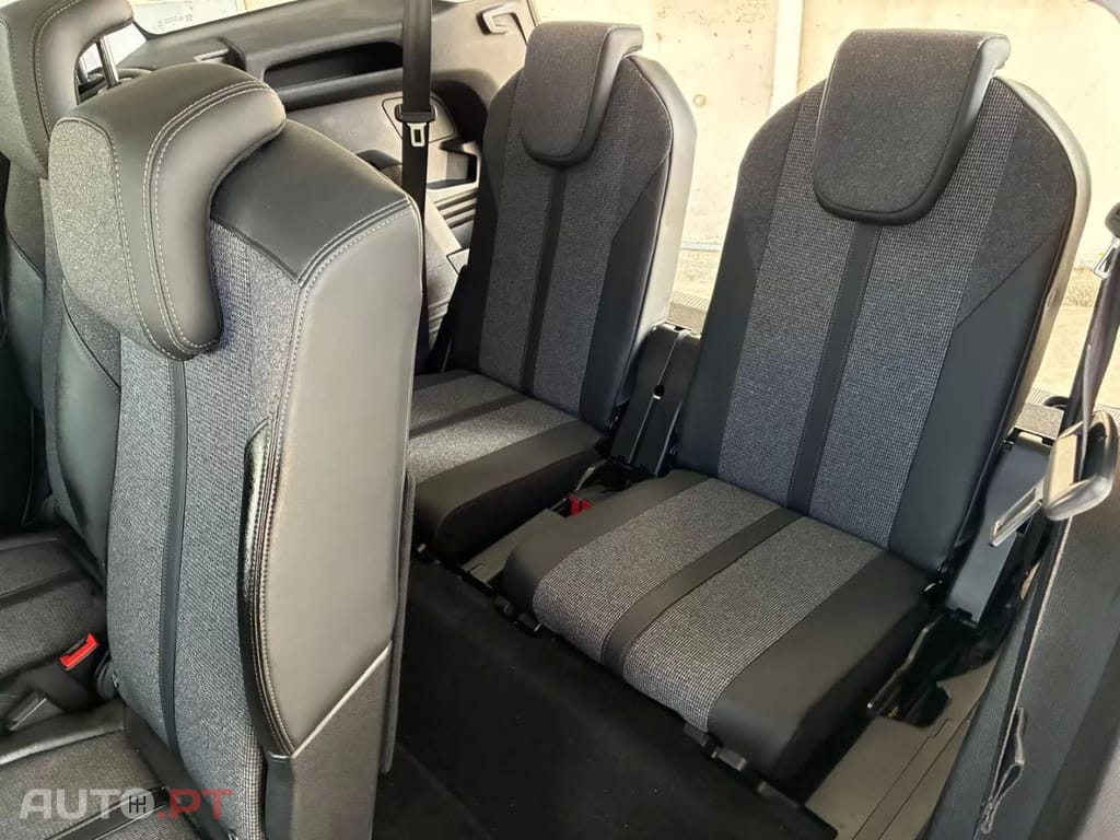 Peugeot 5008 1.5 BlueHDi Allure