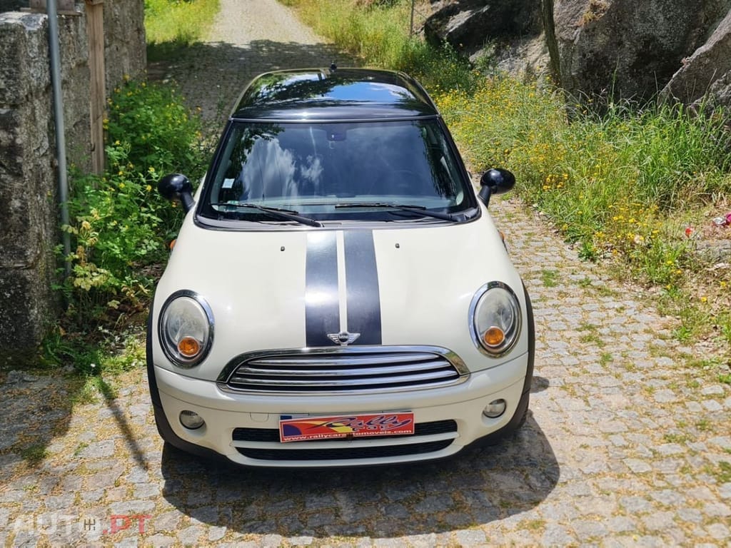 MINI Cooper Cooper D
