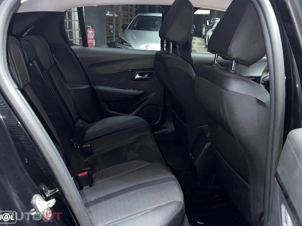 Peugeot E-208 50 kWh Active Pack