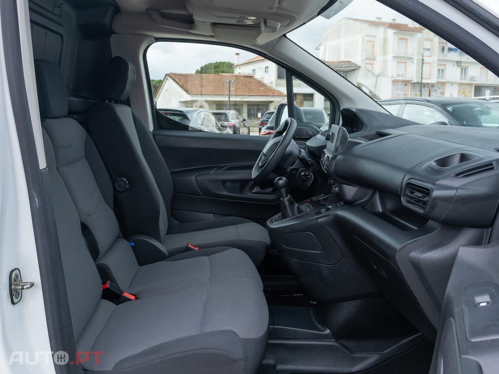 Peugeot Partner 1.6 BlueHDi L1 Pro 3L
