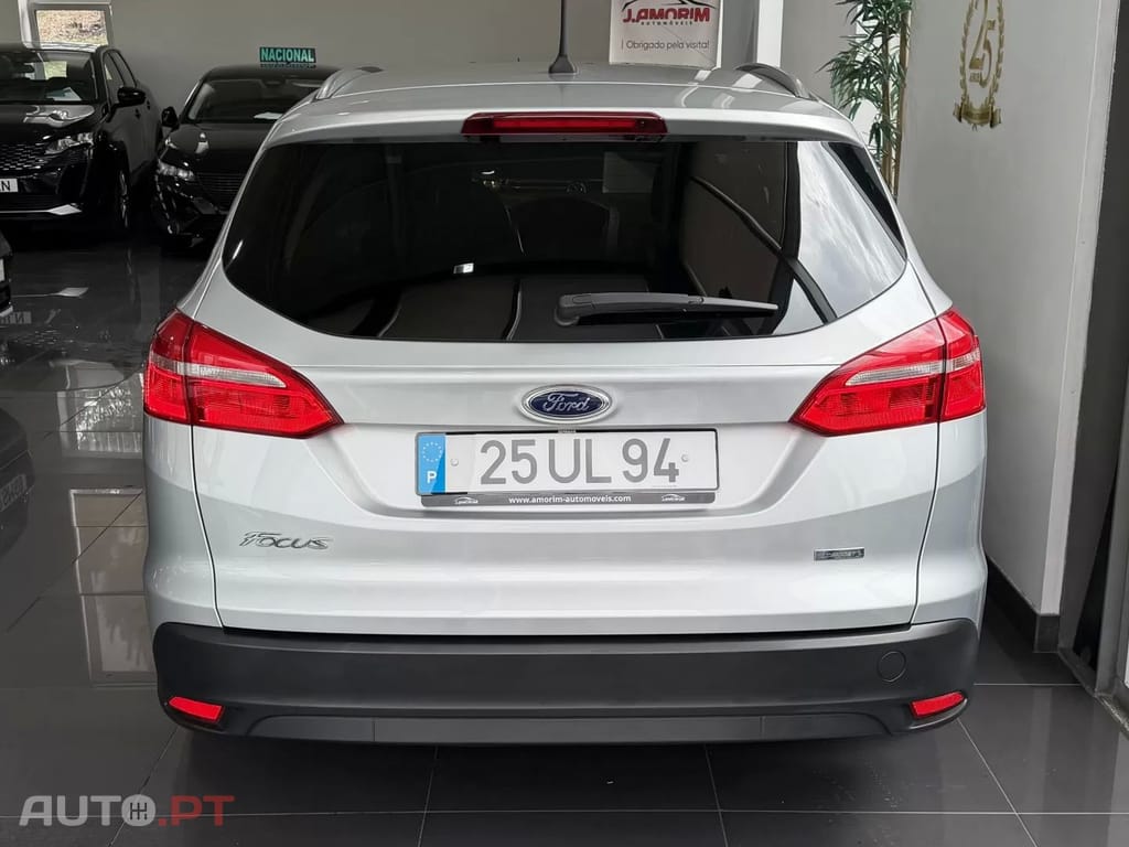 Ford Focus SW 1.0 EcoBoost Titanium