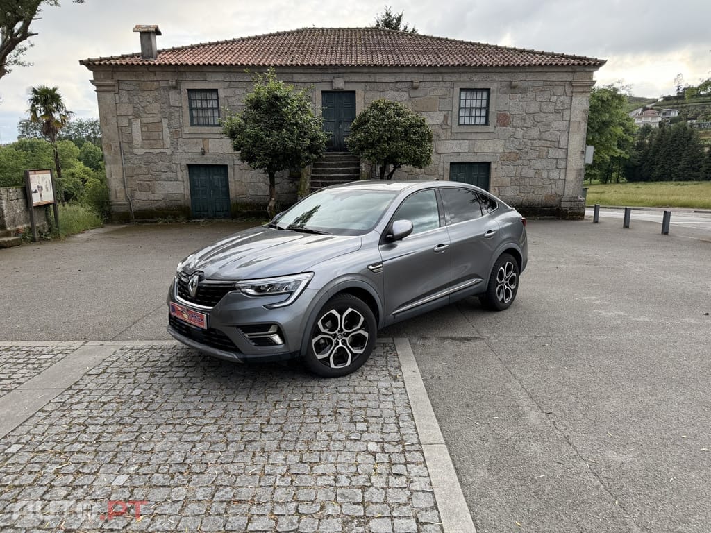 Renault Arkana 1.6 E-Tech Business