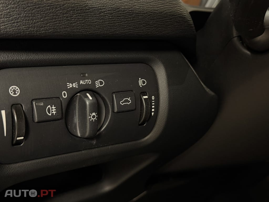 Volvo V40 2.0 D2 Momentum