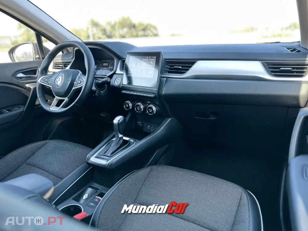 Renault Captur 1.6 Hybrid E-Tech Intens