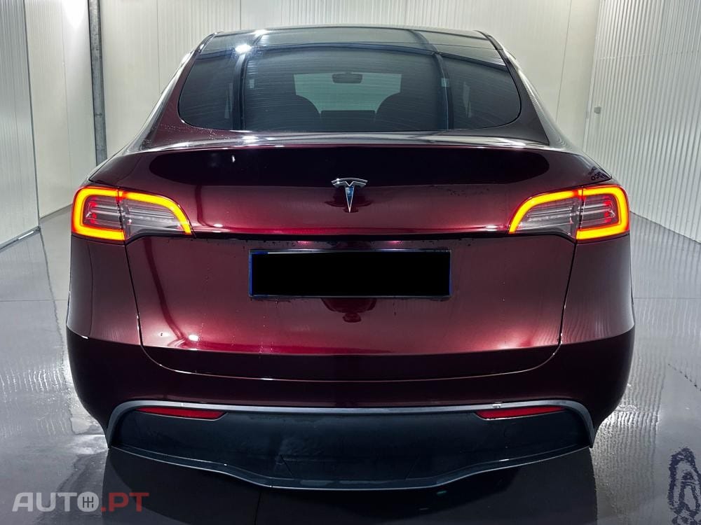 Tesla Model Y Standard