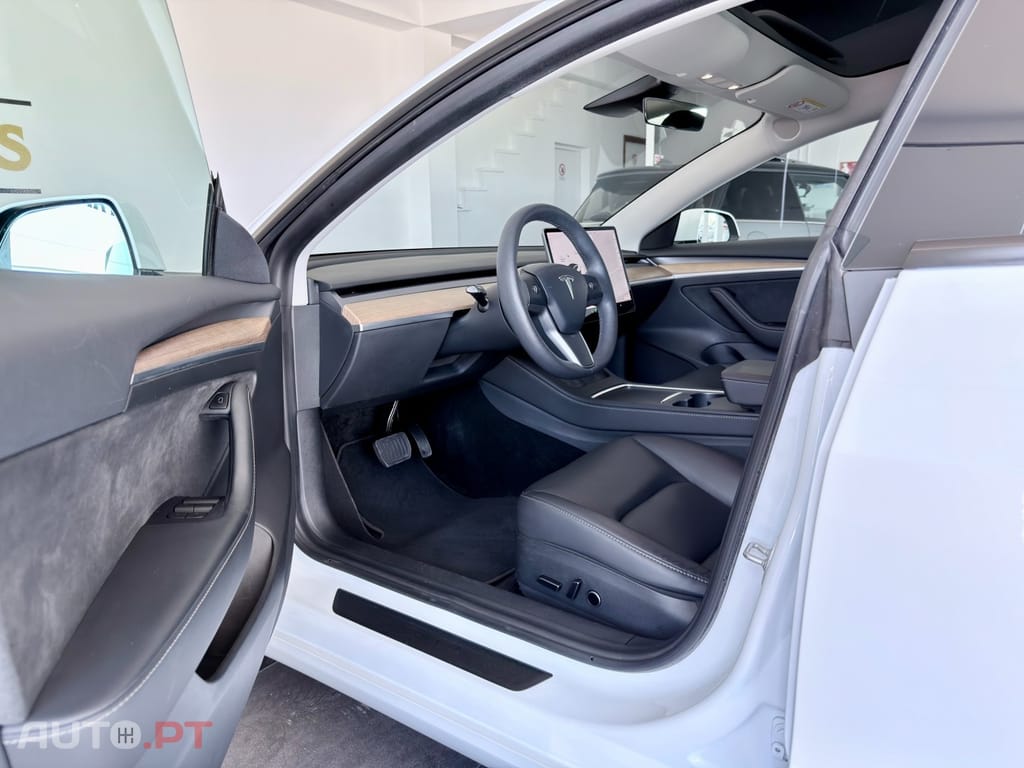 Tesla Model 3 Standard Range Plus