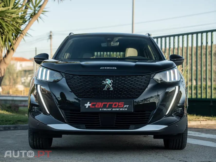 Peugeot E-2008 50 kWh GT